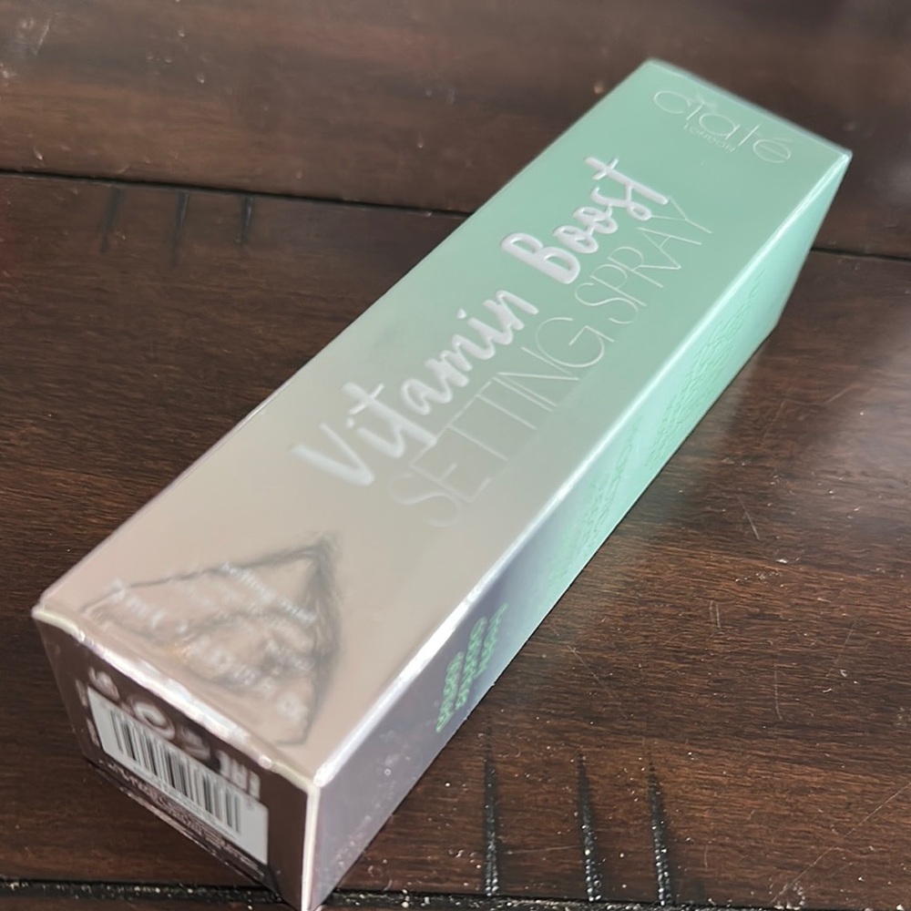 NIB - Ciaté London Vitamin Best Setting Spray